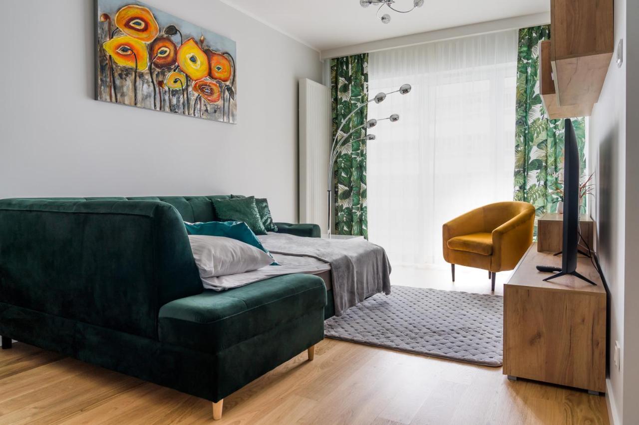 Resinest Apartamenty Jurowiecka J15 Białystok Exteriör bild