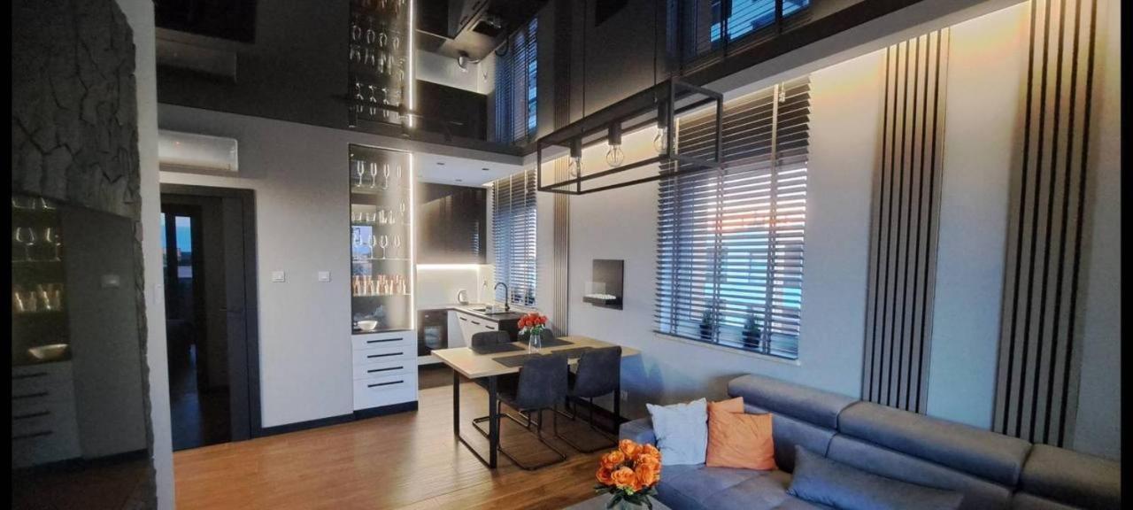 Resinest Apartamenty Jurowiecka J15 Białystok Exteriör bild