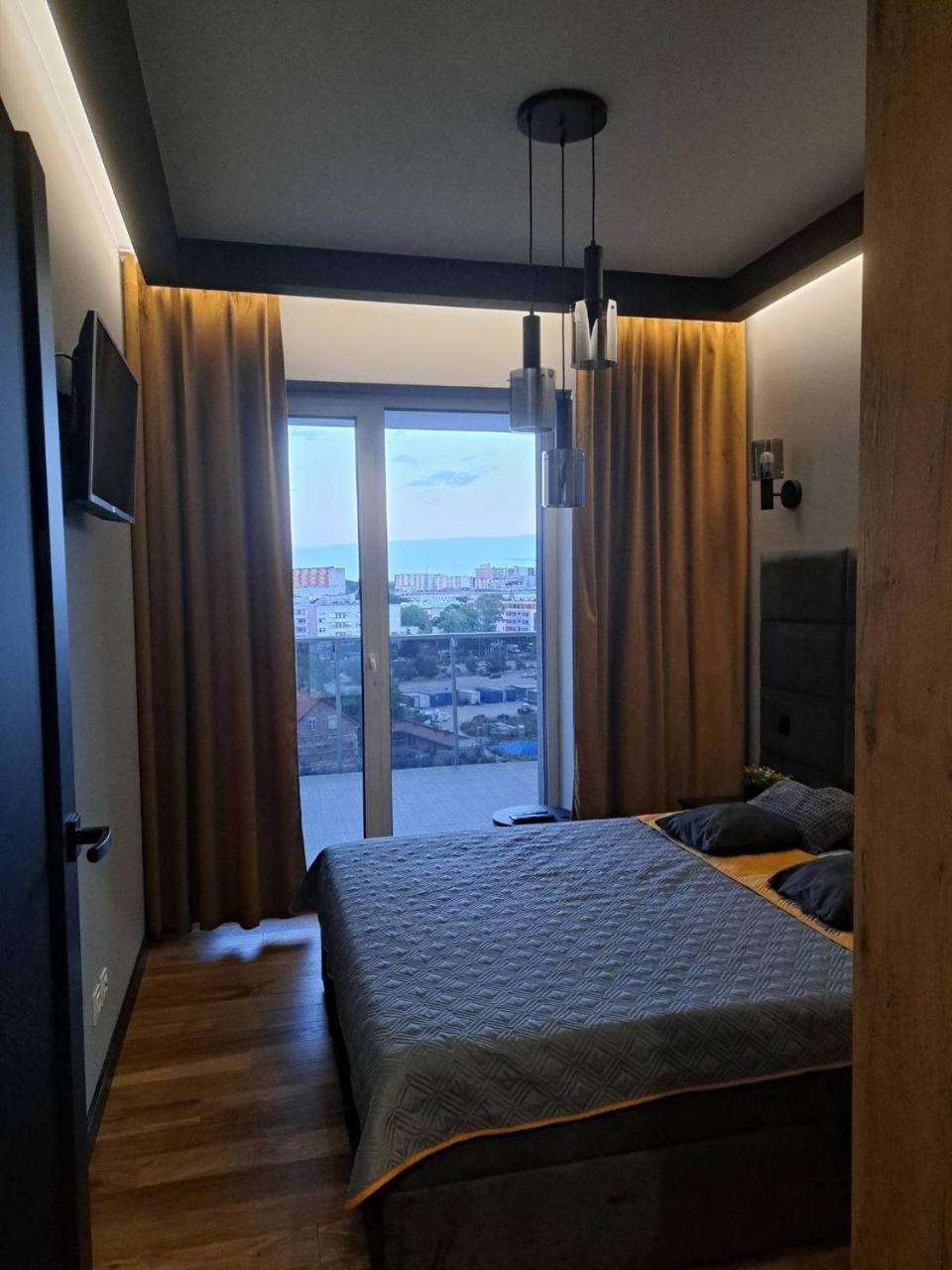 Resinest Apartamenty Jurowiecka J15 Białystok Exteriör bild