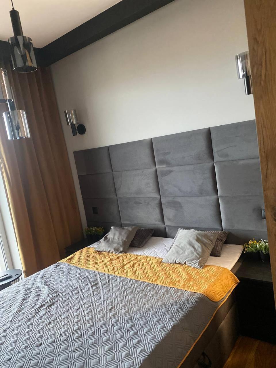 Resinest Apartamenty Jurowiecka J15 Białystok Exteriör bild